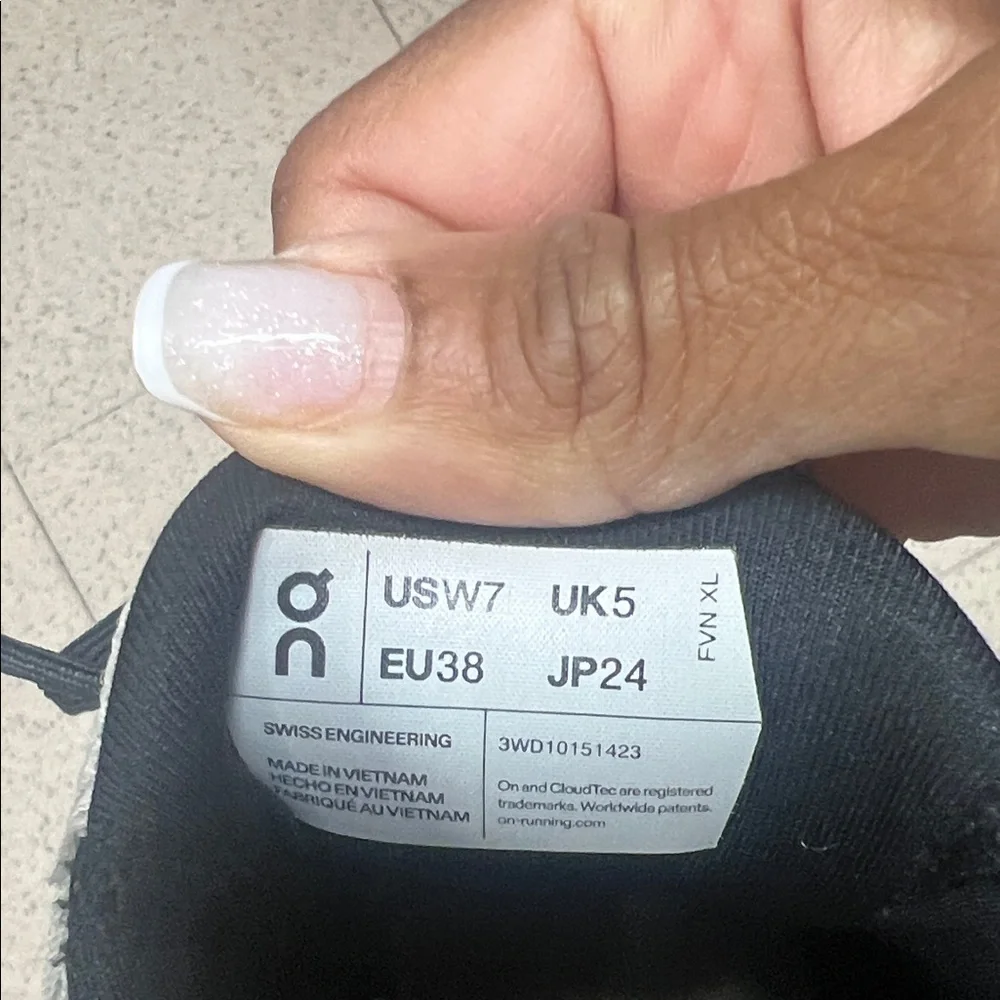 On Women's Black and Gray Athletic Sneakers - Picture 11 of 11
